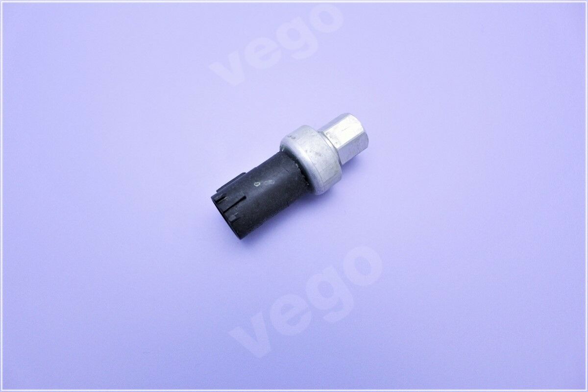 ORIGINAL VEGO SENSOR DRUCKSCHALTER KLIMAANLAGE KLIMASENSOR 4673935 NEU